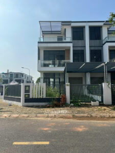 HOT HOT HOT Bán Nhà Phố Đô Thị Mới Đông Tăng Long Với Hướng Bắc — Phong Thủy Tốt Với Người Mệnh Thủy