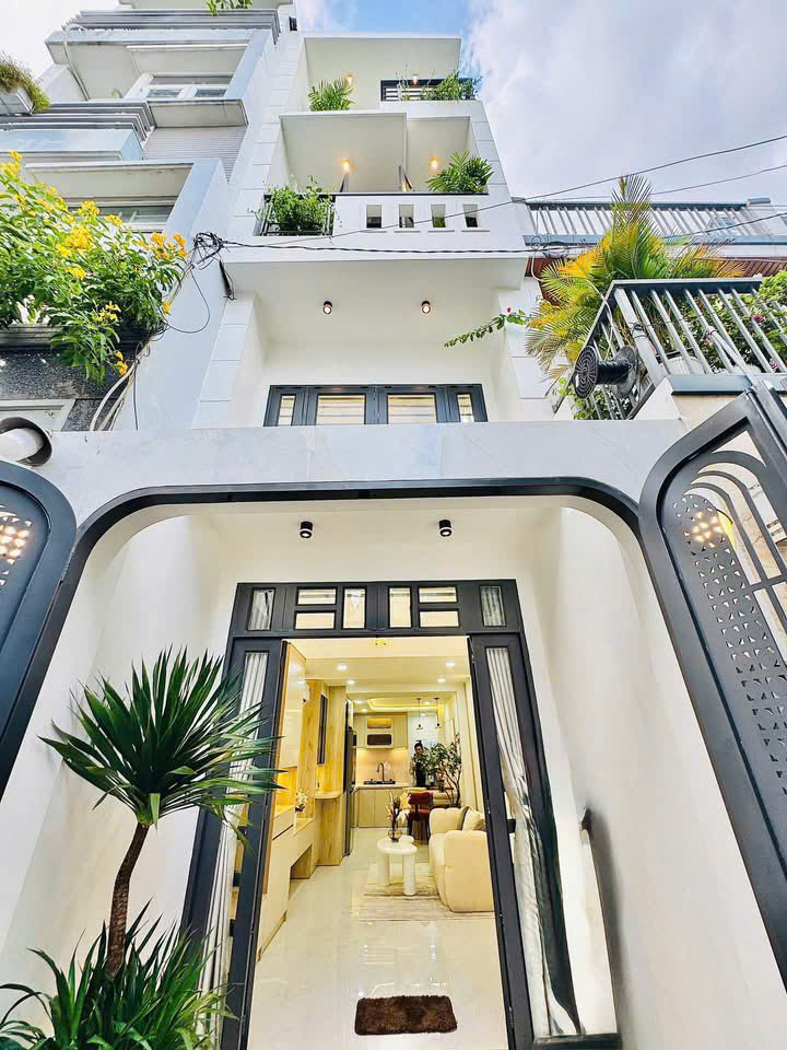 🏡 Bán Nhà Phan Huy Ích – Gò Vấp | Siêu Phẩm 1 Trệt 3 Lầu Full Nội Thất Cao Cấp, Giá Chỉ 4.65 Tỷ