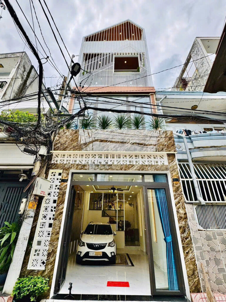 Nhà Đẹp Hẻm Xe Hơi Gò Vấp – 4PN Có Phòng Master, Full Nội Thất Cao Cấp