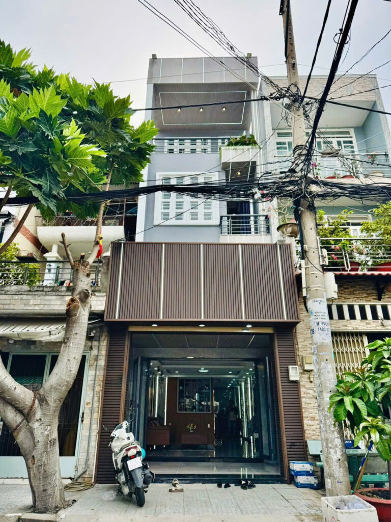 NHÀ MẶT TIỀN ĐƯỜNG SỐ 4 GÒ VẤP – HƯỚNG ĐÔNG, FULL NỘI THẤT CAO CẤP – Ở SANG KINH DOANH TỐT