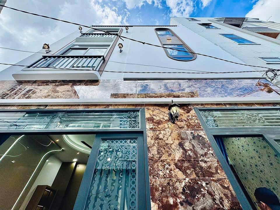 Nhà Đẹp Hướng Tây Nam Quang Trung Gò Vấp – Full Nội Thất, Giá Chỉ 5.68 Tỷ